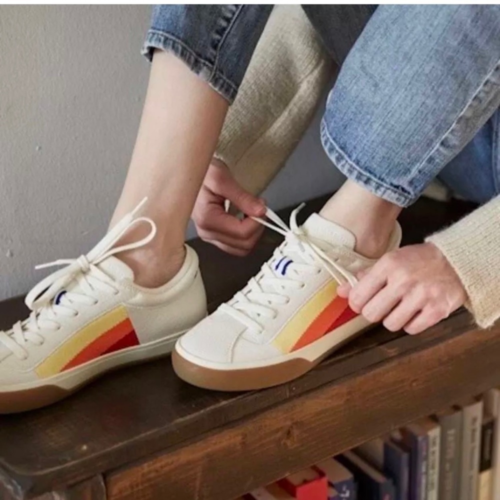 Rothy’s Comfy Candy Corn Sneakers Size 7